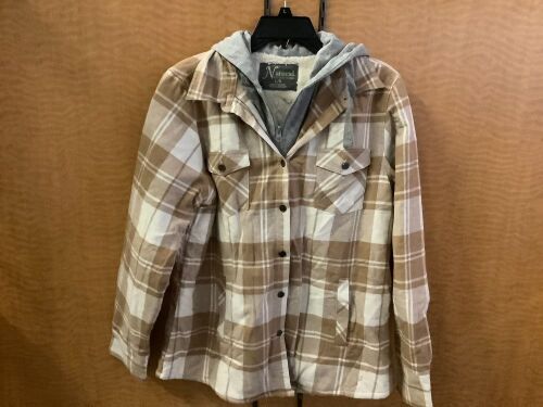 Natural Reflections, Large Flannel, Appears New - Lot 506
