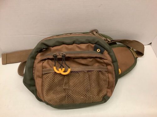 White River Adventure Chest Pack, Has Bad Stitch, Ecommerce Return - Lot 518