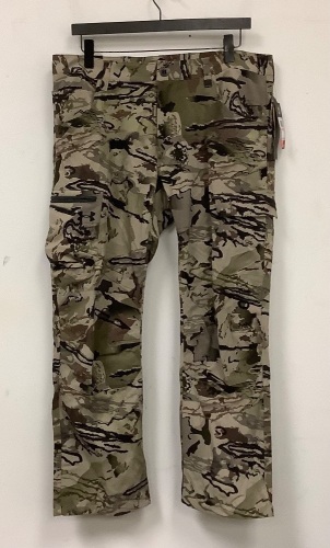 Under Armour Mens Camo Pants, 40x32, New, Retail 100.00 - Lot 29