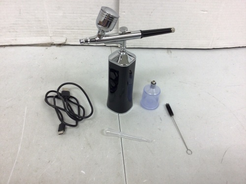 Airbrush Kit, Powers Up, E-Commerce Return - Lot 233