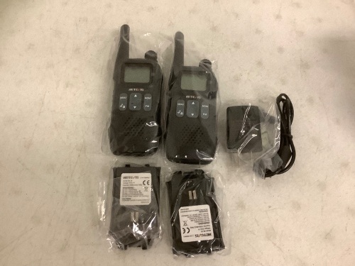 Retevis Two Way Radios, Powers Up, Appears New - Lot 244