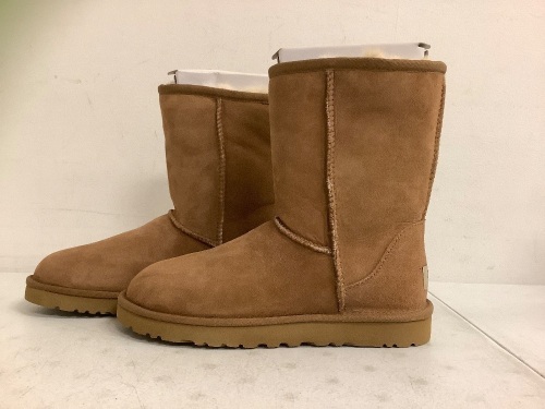 UGG Classic Short Boots, Chestnut, Size 7, Appears New - Lot 419