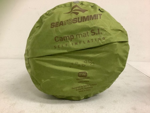 Sea to Summit Camp Rectangular Self-Inflating Sleeping Mat, E-Commerce Return - Lot 736
