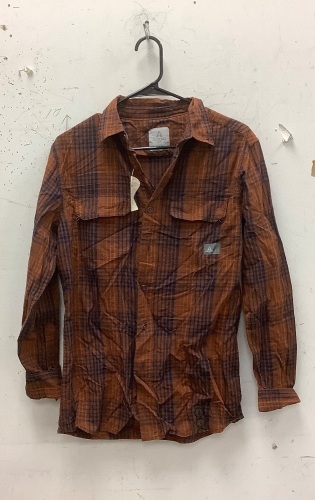 Ascend Mens Button Down, Small, E-Comm Return - Lot 745