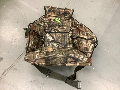 Portable Seat, E-Comm Return - Lot 778