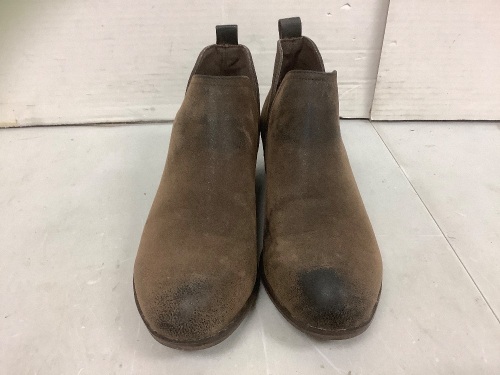 Natural Reflections Womens Boots, Size 7.5, E-Comm Return - Lot 855