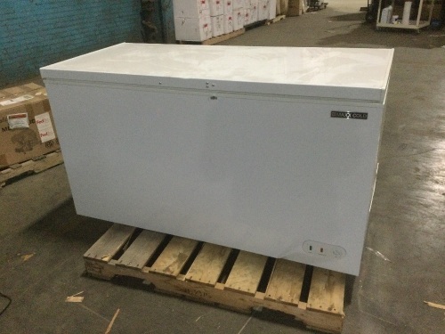 Maxx Cold MXSH15.9SHC 60.2” Commercial Solid Top Chest Freezer – 15.9 Cu ft. New For Repair or Parts - Lot 127