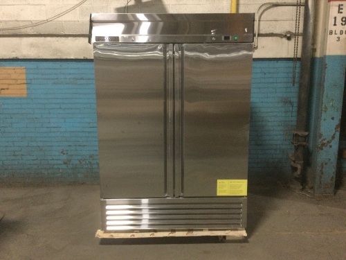 Maxx Cold MXSF-49FDHC Reach-In Freezer, Double Door, Bottom Mount. FOR REPAIR - Lot 133