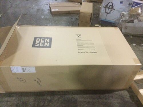 Neo 2 Seat Sectional with Right Arm, Light Grey  - Lot 182