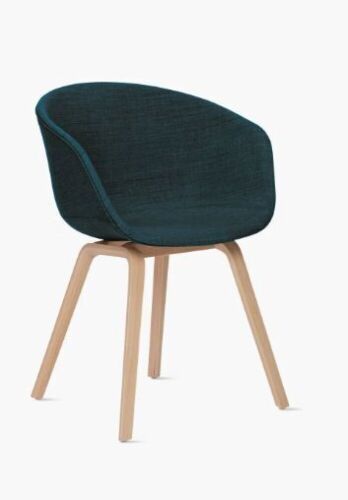 About A Chair 23 Armchair, Navy - No Box - Lot 186