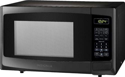 Insignia 0.9 Cu. Ft. Microwave - Lot 821