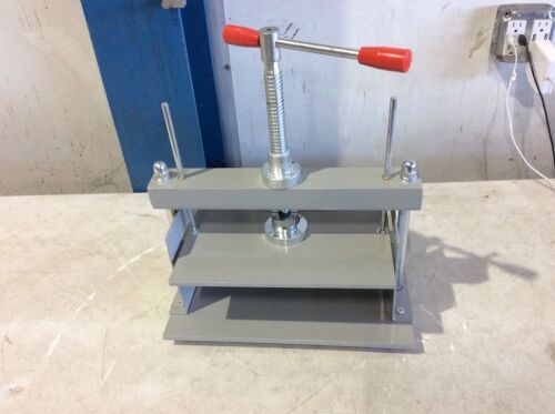 8.5" x 12" Manual Press  - Lot 889