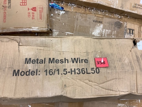 Metal Wire Mesh - 1.5", 16 Gauge, 36"x50" - Lot 358