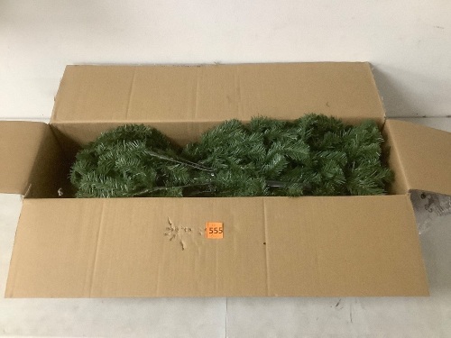 Unlit Christmas Tree - 6ft - Lot 555