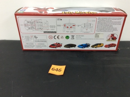 1/18 Scale RC Remote Control Transforming Robot Car Toys - Lot 646