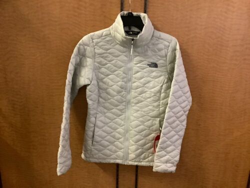The North Face Women's Tball FZ, Small, Appears New - Lot 88