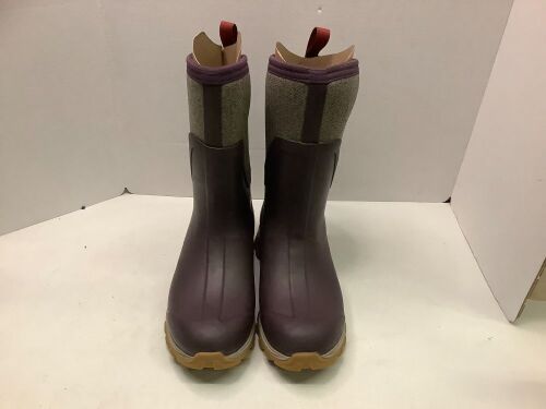 The Original Muck Boot Company Women's Boots, 9, Appears New - Lot 168
