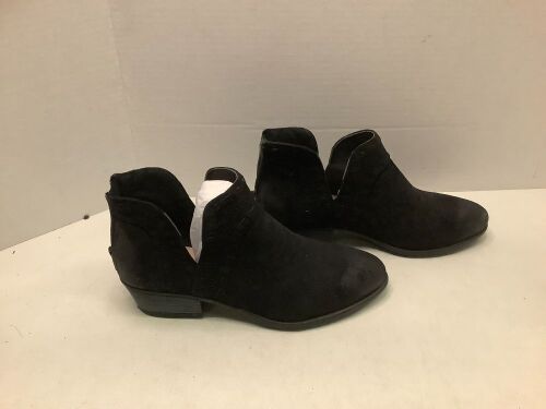 Natural Reflections Ladies Booties, 7.5, Appears New - Lot 172