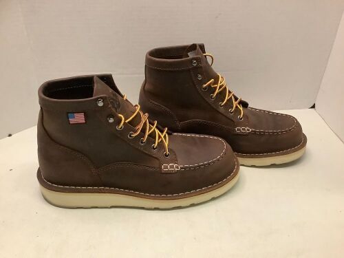 Danner Bull Run Moc 6", Men's 8.5, Ecommerce Return, Dirty - Lot 197