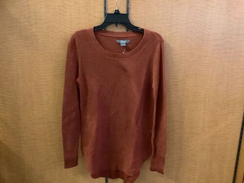 Natural Reflections Women's Shirt, Small, Appears New - Lot 286