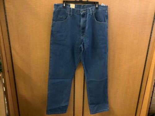 Wrangler Men's Stretch 36x32, Appears New - Lot 321
