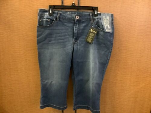 Natural Reflections Ladies Jeans 16 Regular, Appears New - Lot 350