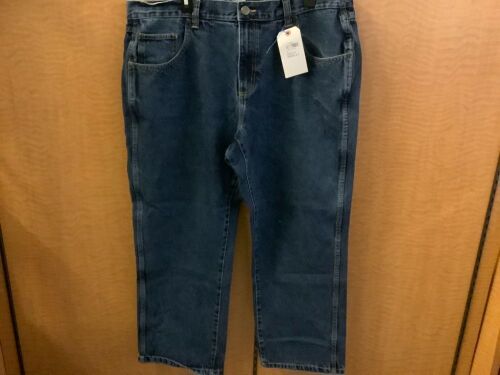 Red Head Men's Jeans 40x30, Appears New - Lot 352