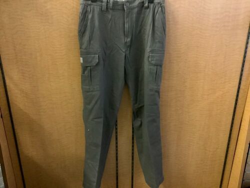 Red Head Men's Pants, 33x32, Appears New - Lot 354