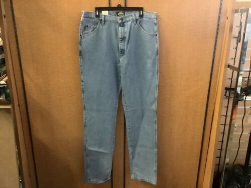 Roughneck Men's Jeans 38x36, Appears New - Lot 360