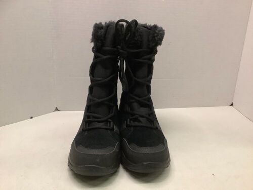 Columbia Women's Boots, 6.5, Appears New - Lot 387