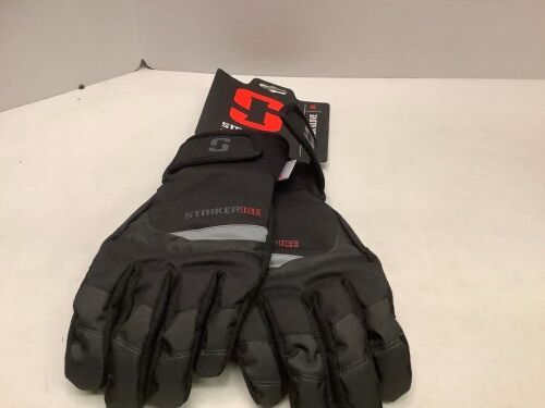 Striker Ice Attack Glove, Medium, Appears New - Lot 417