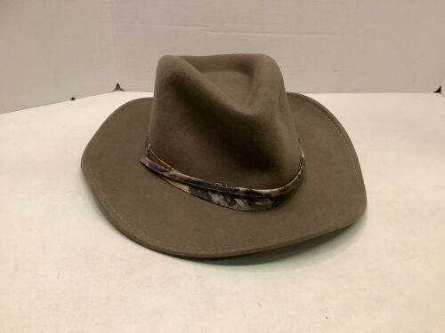 Four Season's Felt Outback Hat, Appears New - Lot 456