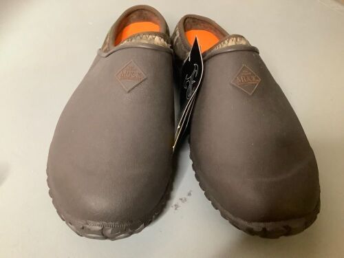 The Original Muck Boot Company Slip On's, Men's 11, Ecommerce Return - Lot 470