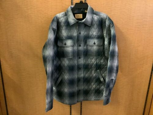 Red Head Ranch Men's Shirt, Medium, Appears New - Lot 496