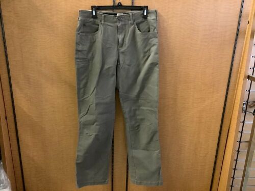 Red Head Men's Pants, 33x32, Appears New - Lot 520