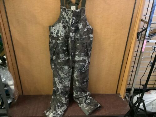Red Head Men's Bib, LT, Appears New - Lot 546