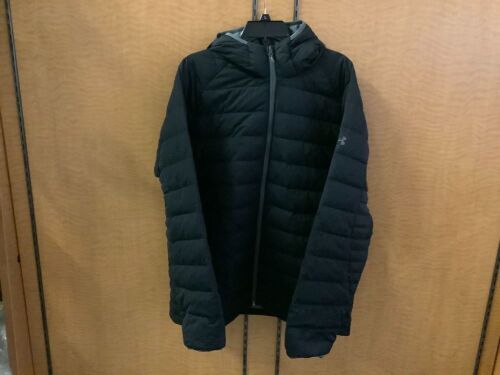 Under Armour Men's Puffy Jacket, XL, Appears New - Lot 550