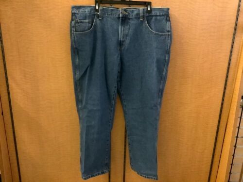 Red Head Men's Jean's 42x30, Appears New - Lot 561