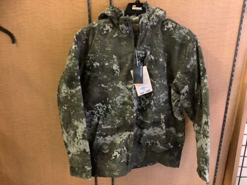 Red Head Insulated Silent Hide Men Coat, XLarge, Appears New - Lot 571