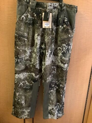 Red Head TWP Pant, XLarge, Appears New - Lot 574