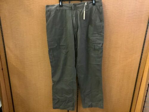 Red Head Men's Pants, 39x32, Appears New - Lot 628