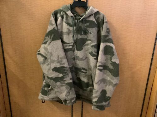 Fleece Hoodie, 3XL, Appears New - Lot 691