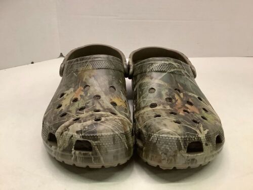 Crocs, Men's 10, Appears New - Lot 730