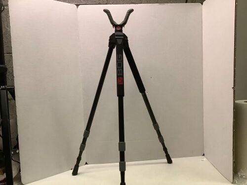 BOG Firearm Tripod, Ecommerce Return - Lot 744
