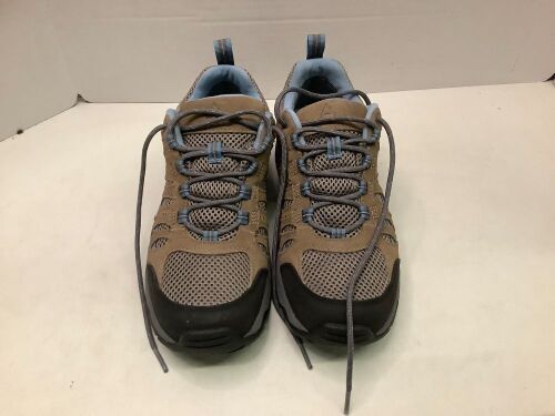 Ascend Women's Hiking boots, 7.5, Ecommerce Return - Lot 821