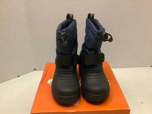 Frosty Polar Toddlers Snow Boot, 7, Appears New - Lot 836