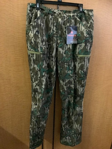 Nomad Stretch Lite Pant, Men's Large, Appears New - Lot 918