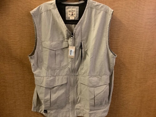 Red Head Men's Vest, Large, Appears New - Lot 945
