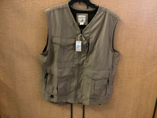 Red Head Men's Vest, Large, Appears New - Lot 969