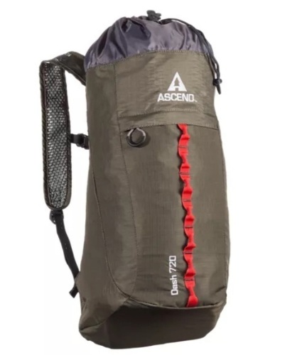Ascend Dash 720 Lightweight Backpack, Broken Zipper on Front, E-Commerce Return - Lot 148